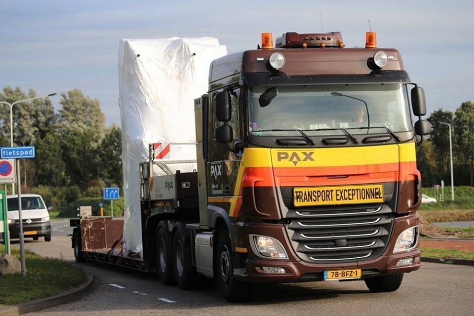 Goederen verpakken folie hoogte PAX Groep