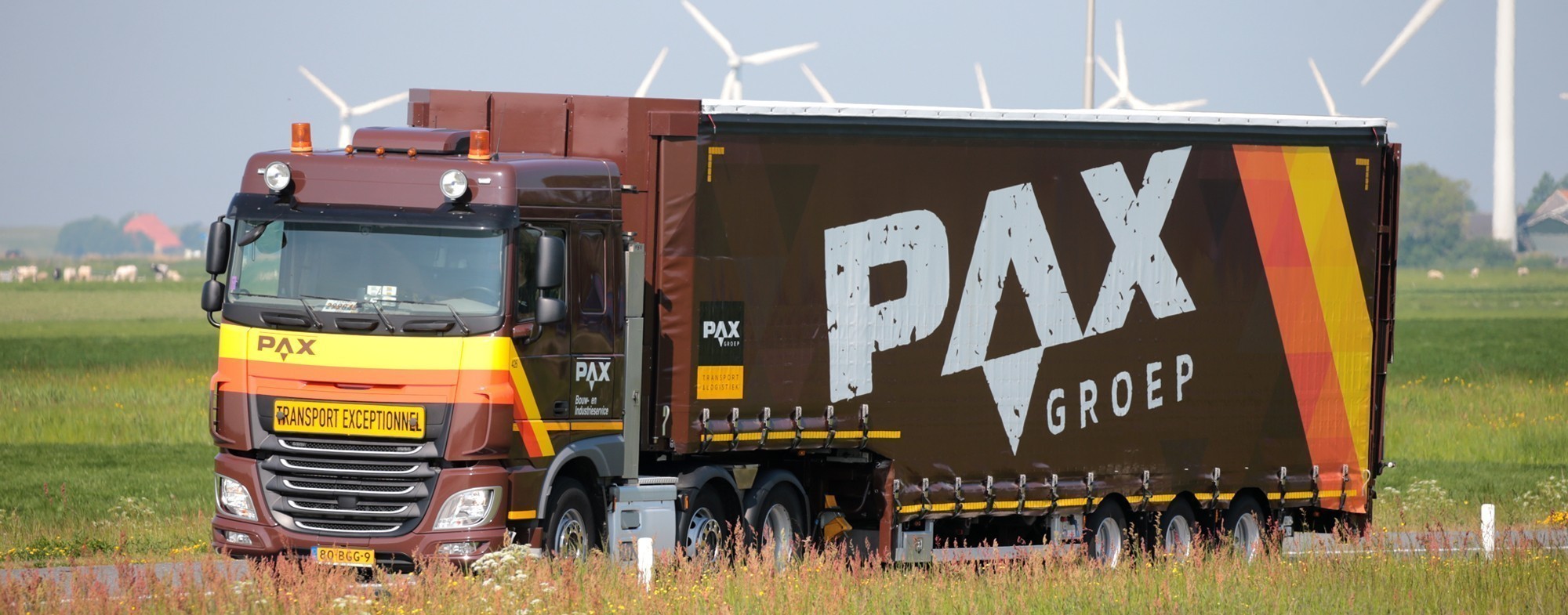 Machine Transport PAX Semi huiftrailer