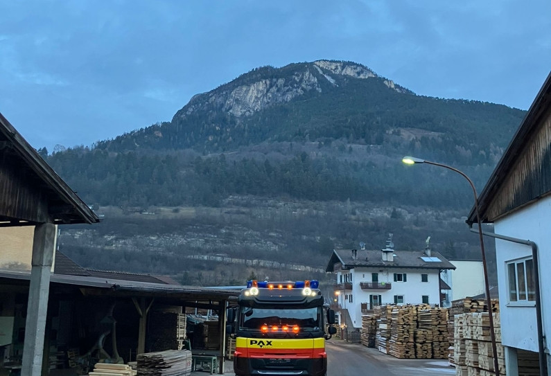 WhatsApp Image 2025 12 23 at 07.37.21 1